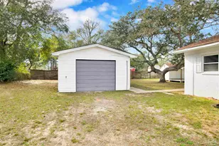 5621 Galvez Rd, Pensacola, FL 32507 - Photo 18
