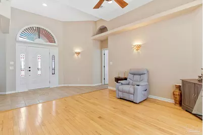 6013 Chandelle Cir, Pensacola, FL 32507 - Photo 8