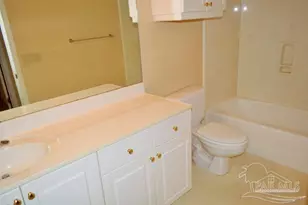 4078 Oak Pointe Dr, Gulf Breeze, FL 32563 - Photo 12