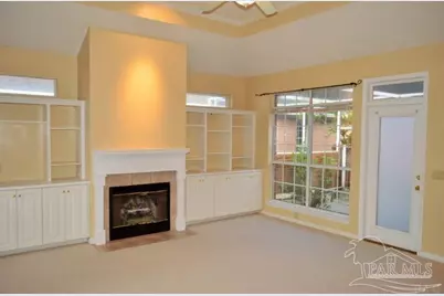 4078 Oak Pointe Dr, Gulf Breeze, FL 32563 - Photo 2