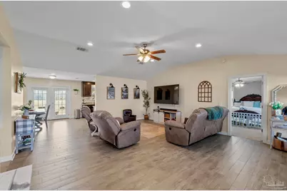 8022 Eight Mile Creek Rd, Pensacola, FL 32526 - Photo 4
