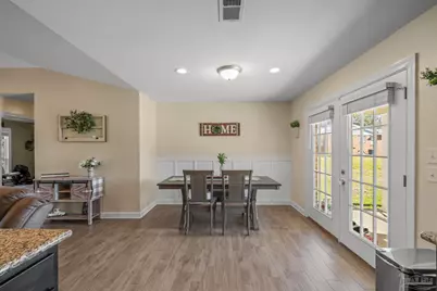 8022 Eight Mile Creek Rd, Pensacola, FL 32526 - Photo 10