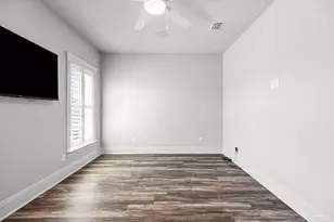 19 W Strong St, Pensacola, FL 32502 - Photo 34