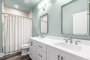 19 W Strong St, Pensacola, FL 32502 - Photo 36