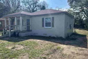 721 W Jordan St, Pensacola, FL 32501 - Photo 1