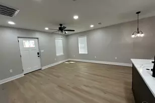 721 W Jordan St, Pensacola, FL 32501 - Photo 16