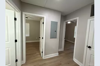 721 W Jordan St, Pensacola, FL 32501 - Photo 12