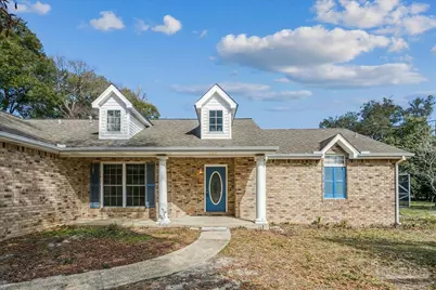 100 Oviedo St, Gulf Breeze, FL 32561 - Photo 4