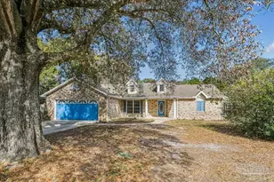 100 Oviedo St, Gulf Breeze, FL 32561 - Photo 2