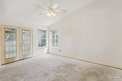 100 Oviedo St, Gulf Breeze, FL 32561 - Photo 18