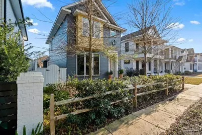 1471 E Moreno St, Pensacola, FL 32503 - Photo 4