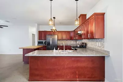 542 S 1st St, Pensacola, FL 32507 - Photo 20