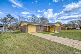 336 Crestfield Cir, Cantonment, FL 32533 - Photo 8