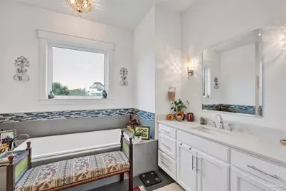 1137 Sawgrass Dr, Gulf Breeze, FL 32563 - Photo 22