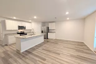 3857 James Stovall St, Pensacola, FL 32526 - Photo 6