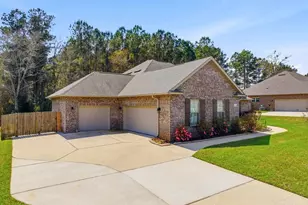 1163 Wensel Dr, Cantonment, FL 32533 - Photo 6