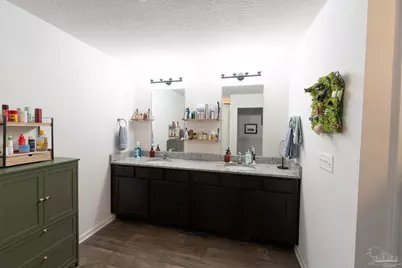 7337 Lakeside Oak Ct, Pensacola, FL 32526 - Photo 6