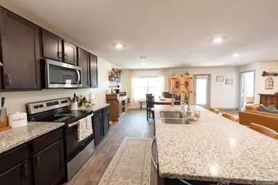 7337 Lakeside Oak Ct, Pensacola, FL 32526 - Photo 2