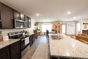 7337 Lakeside Oak Ct, Pensacola, FL 32526 - Photo 2