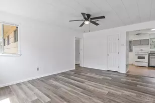 4509 Versailles Dr, Pensacola, FL 32505 - Photo 4