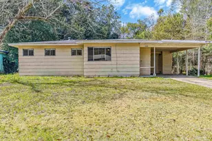 4509 Versailles Dr, Pensacola, FL 32505 - Photo 1