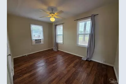 203 SE Syrcle Dr, Pensacola, FL 32507 - Photo 8