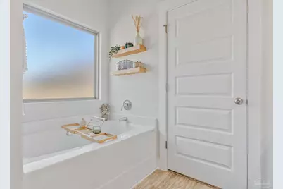 1222 Fenwick Ct, Cantonment, FL 32533 - Photo 16