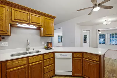 1522 Oak Shore Dr, Gulf Breeze, FL 32563 - Photo 12