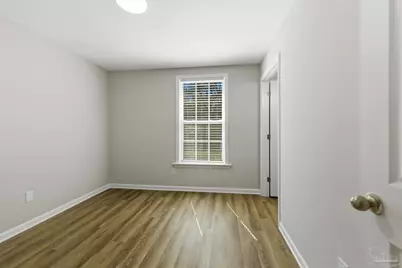 2049 N Roberts Cir, Cantonment, FL 32534 - Photo 20