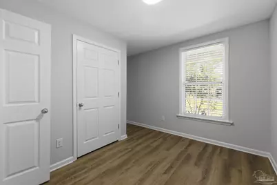 2049 N Roberts Cir, Cantonment, FL 32534 - Photo 14