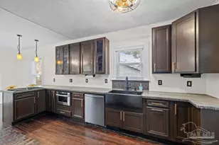 118 N F St, Pensacola, FL 32502 - Photo 4