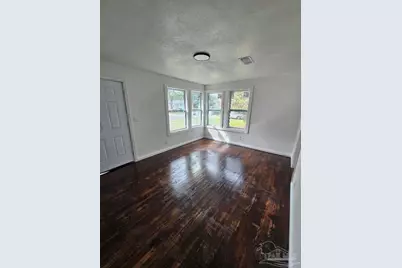 26 Kennington Dr, Pensacola, FL 32507 - Photo 2