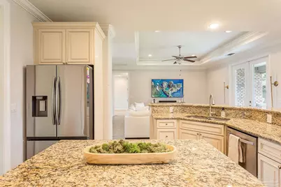 1018 Villa Venyce Ct, Gulf Breeze, FL 32563 - Photo 10