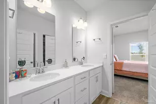 8640 Bluebell St, Milton, FL 32583 - Photo 10