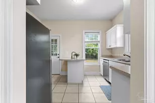 1114 E Lloyd St, Pensacola, FL 32503 - Photo 16