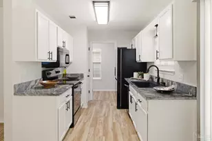 5327 Overbrook Dr, Milton, FL 32570 - Photo 2