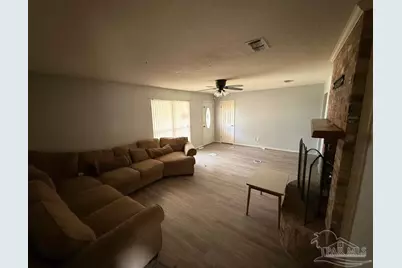 6844 Community Dr, Pensacola, FL 32526 - Photo 18