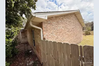 6844 Community Dr, Pensacola, FL 32526 - Photo 10