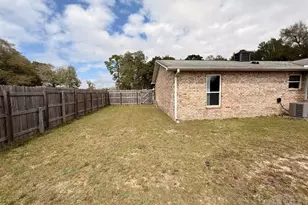 6844 Community Dr, Pensacola, FL 32526 - Photo 6