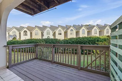 7242 Grimms Landing, Navarre, FL 32566 - Photo 6