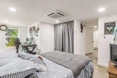 3401 W Jackson St, Pensacola, FL 32505 - Photo 8