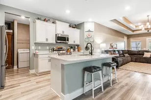 213 Camellia Dr, Cantonment, FL 32533 - Photo 4