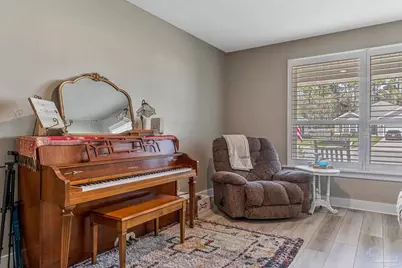 213 Camellia Dr, Cantonment, FL 32533 - Photo 40