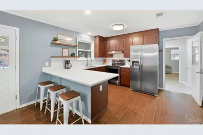 105 Bear Dr, Gulf Breeze, FL 32561 - Photo 6