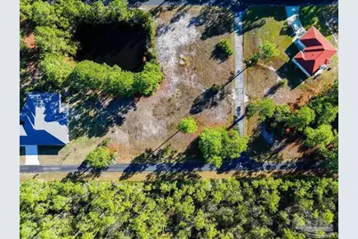 1810 W Smugglers Cove Dr, Gulf Breeze, FL 32563 - Photo 1