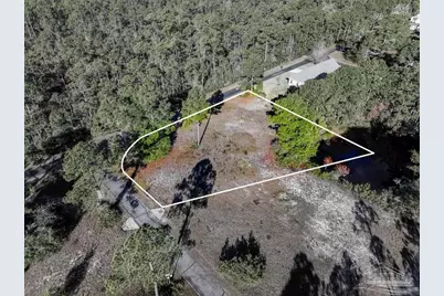 1810 W Smugglers Cove Dr, Gulf Breeze, FL 32563 - Photo 2