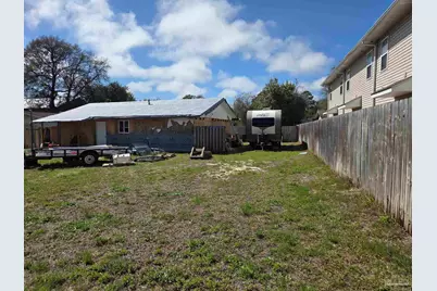 142B Rickey Ave, Fort Walton Beach, FL 32547 - Photo 2