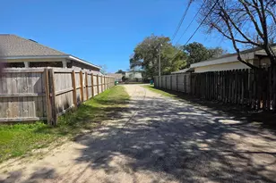 142B Rickey Ave, Fort Walton Beach, FL 32547 - Photo 1