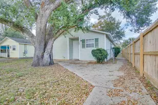 1880 Godfrey St, Pensacola, FL 32501 - Photo 2