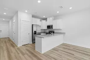 9422 Nature Crk Ln, Pensacola, FL 32526 - Photo 6